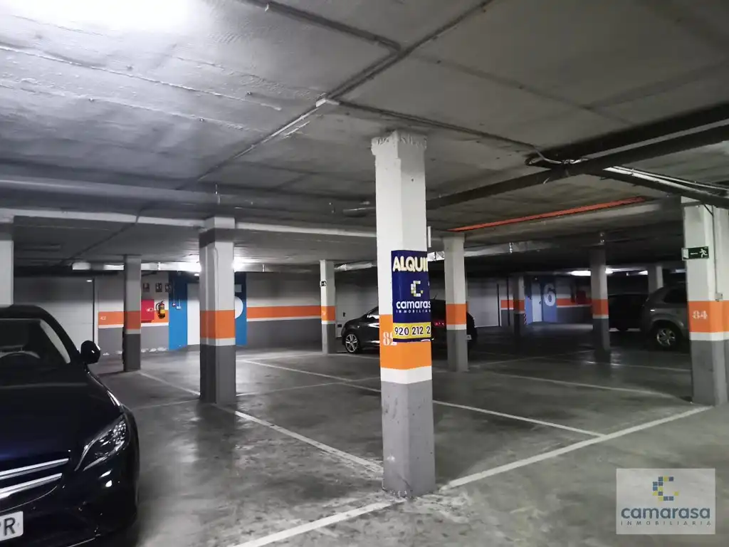 Garaje de alquiler en Calle Mancebo De Arevalo, 15, Sur
