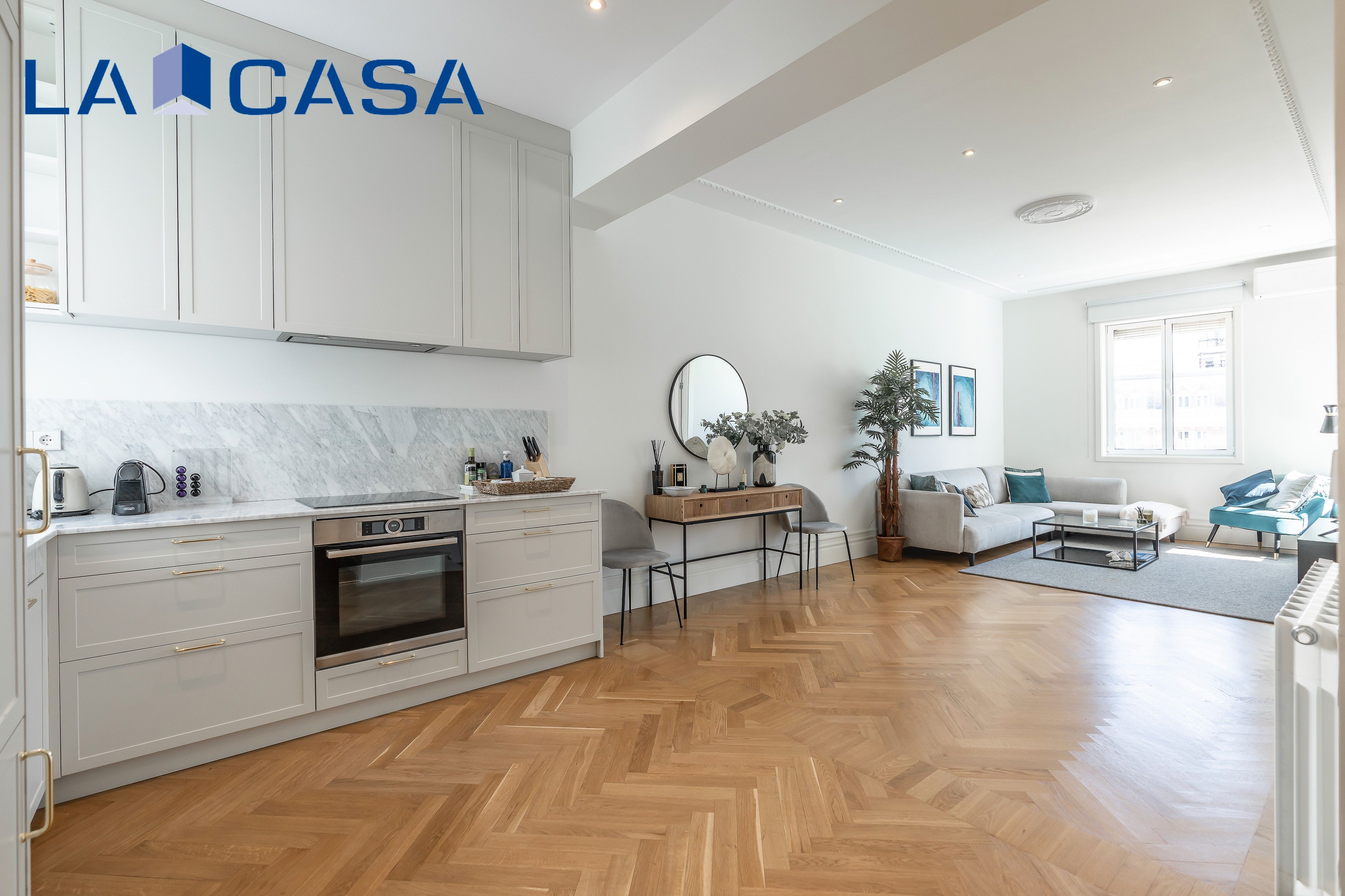 Piso en venta en Calle de San Agustín, Cortes - Huertas, Centro