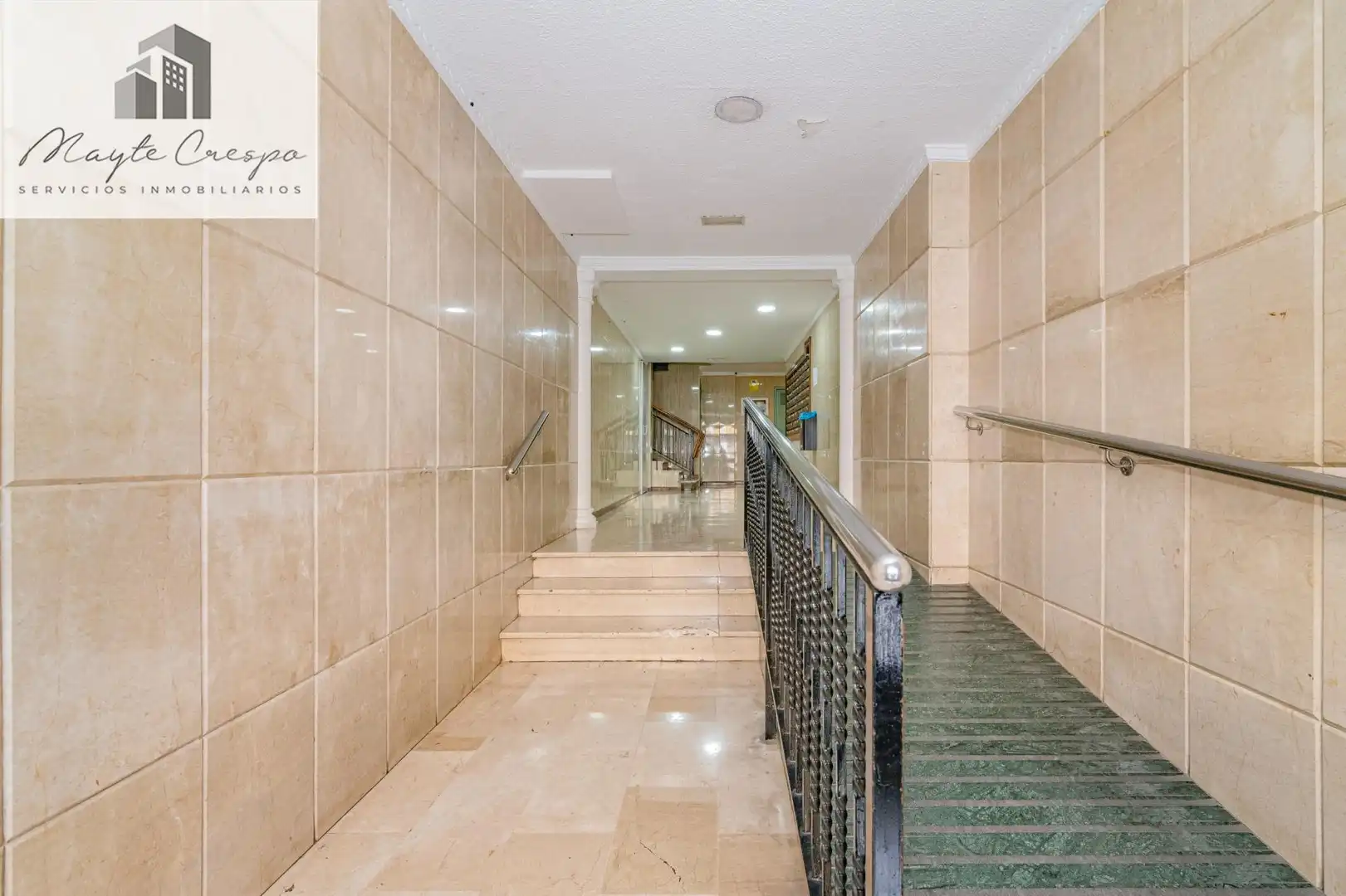 Piso en venta en Granada con Aire acondicionado y Balcón