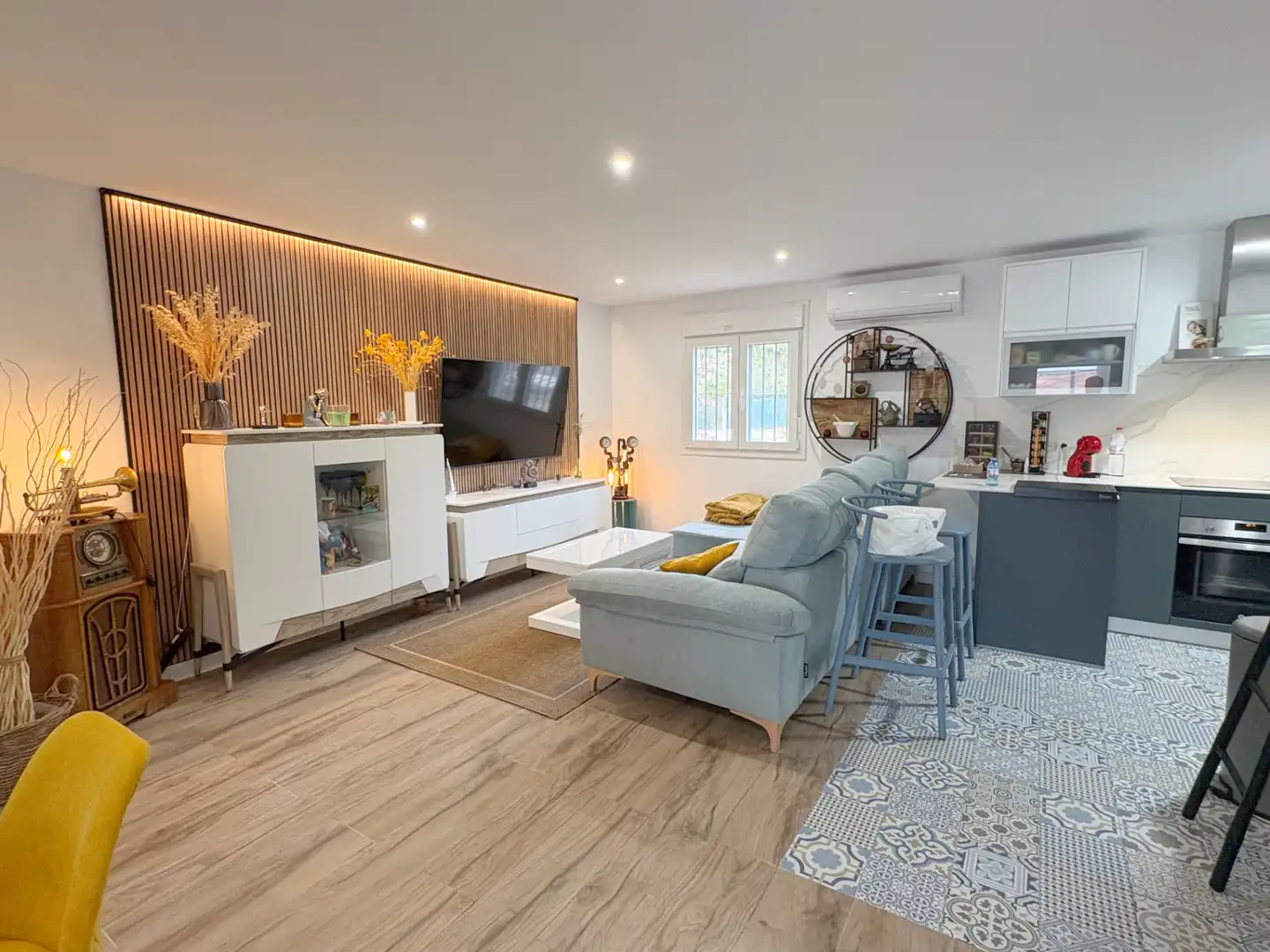 Wohnzimmer von Country house zum Verkauf in Alhaurín de la Torre mit Klimaanlage, Privatgarten und Terrasse