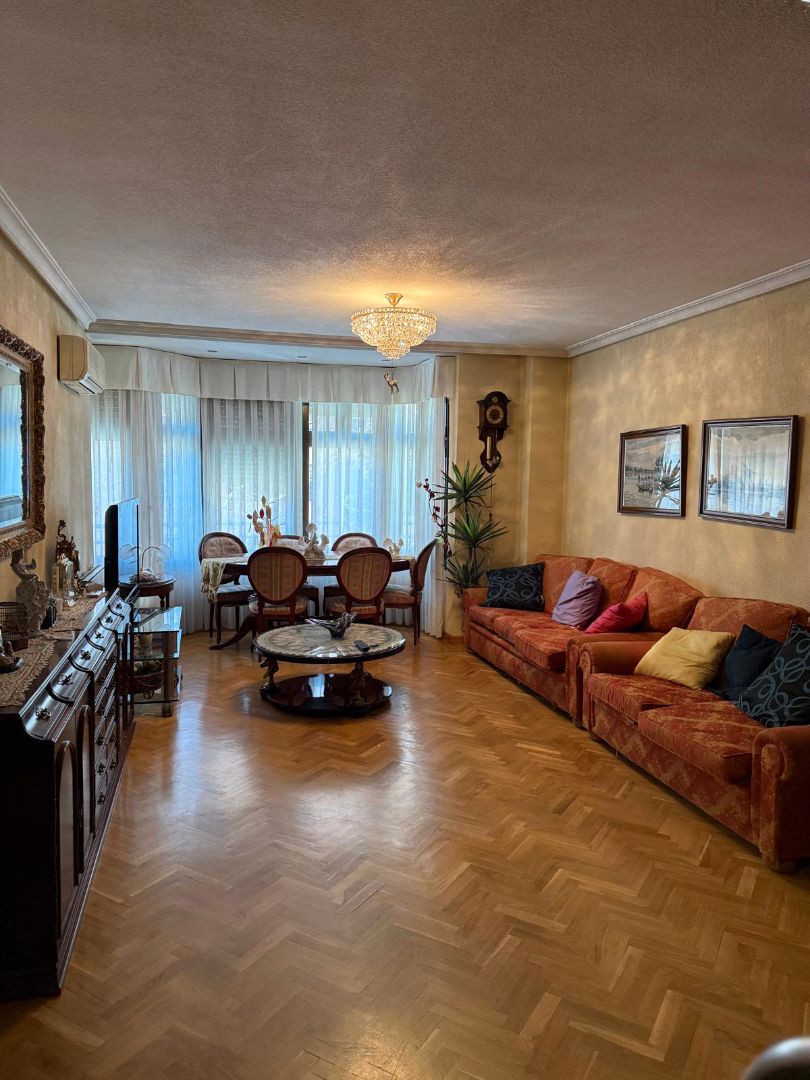 Living room of Flat for sale in  Madrid Capital  with Air Conditioner, Heating and Terrace
