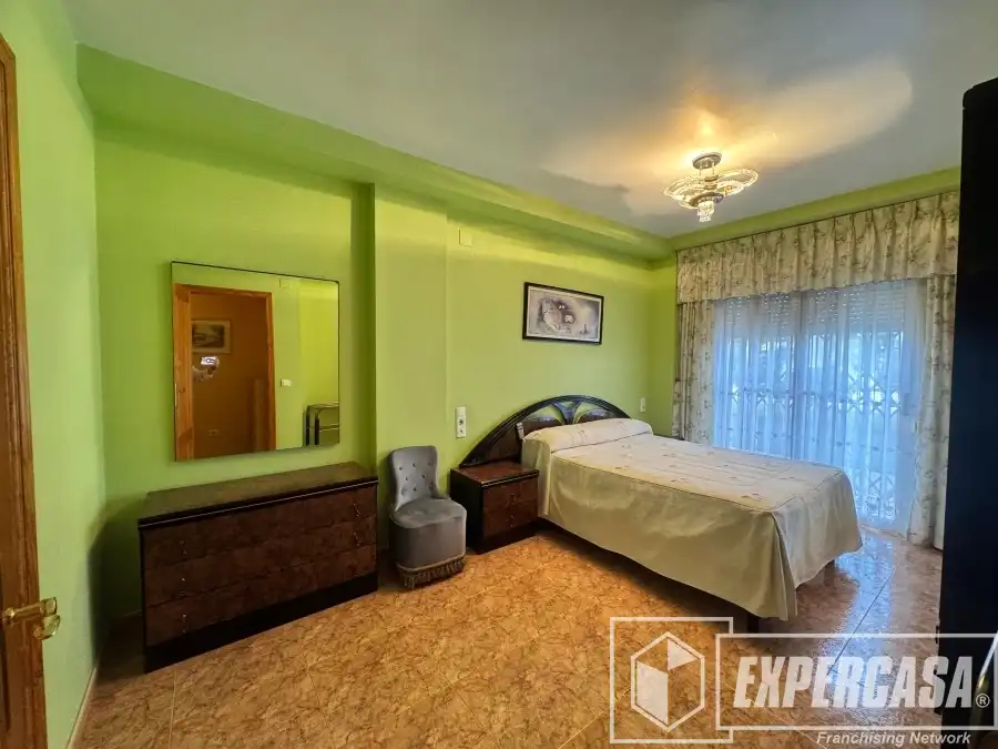 Bedroom of Flat for sale in Albal  with Air Conditioner, Terrace and Storage room