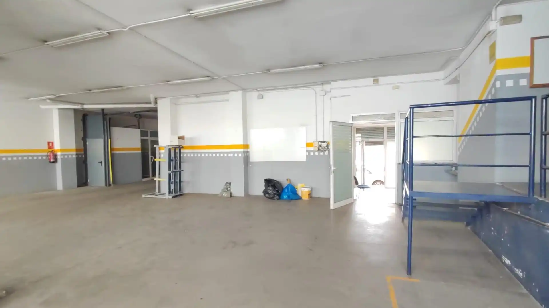 Geschaftsraum zur Miete in Manresa