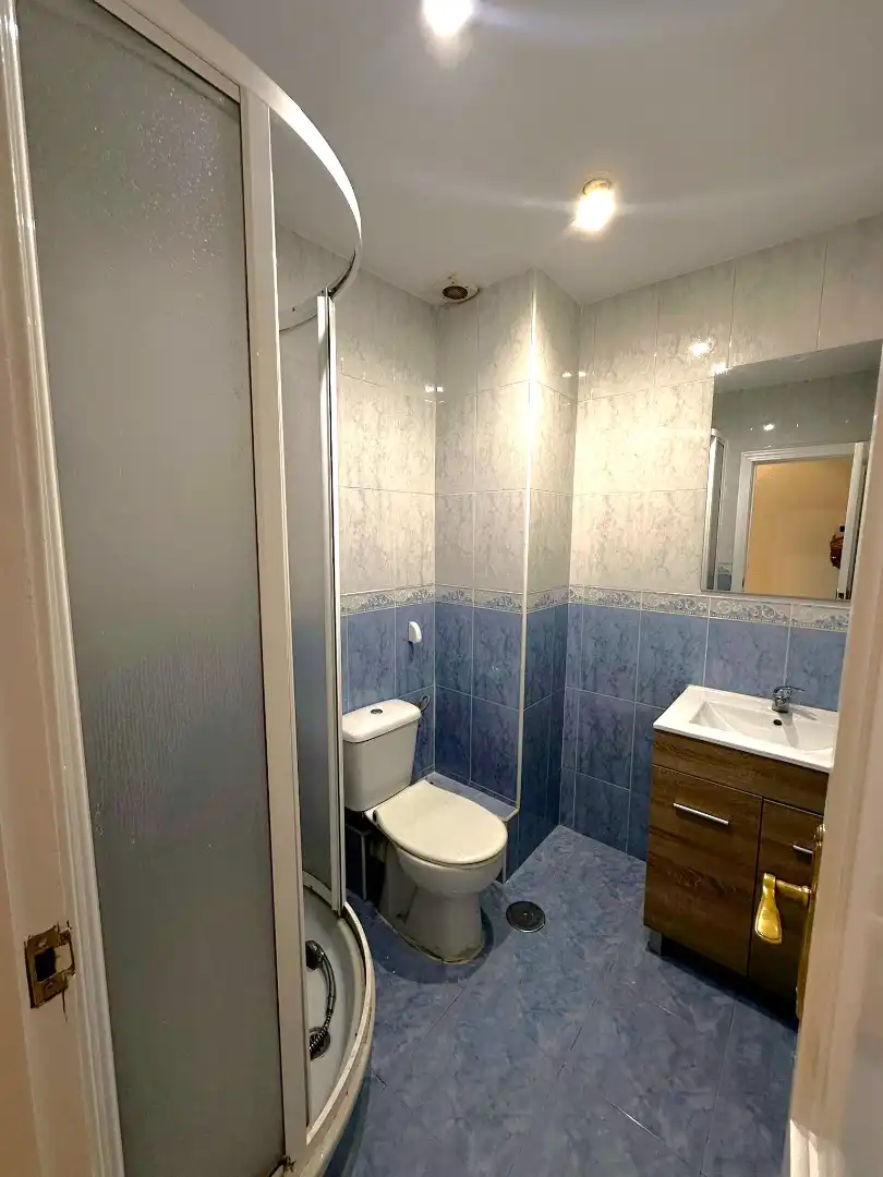 Bathroom of Flat for sale in Getafe  with Heating, Terrace and Balcony