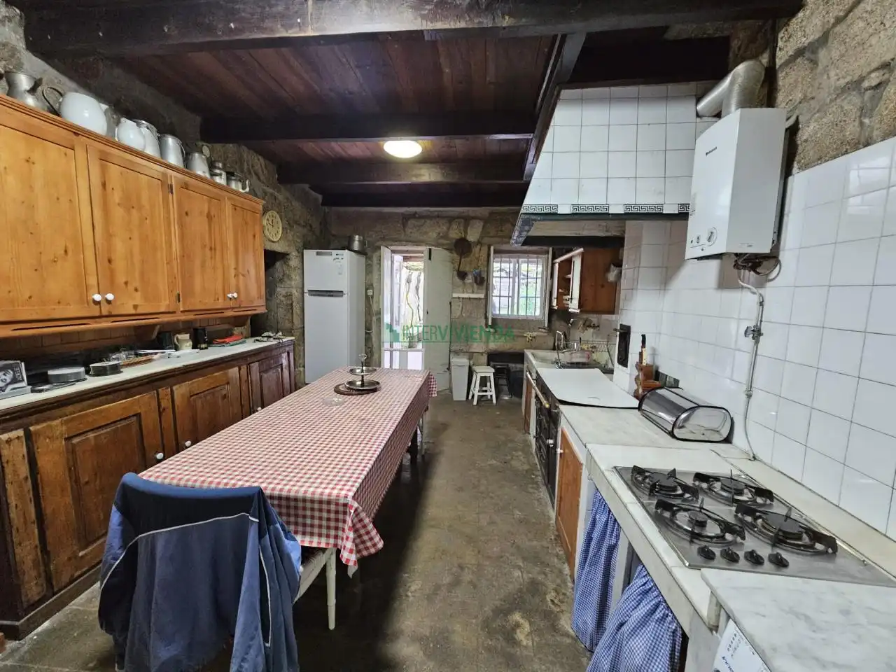 Cocina de Finca rústica en venta en A Cañiza   con Calefacción, Jardín privado y Terraza