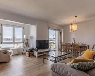 Sala d'estar de Apartament per a compartir en Santurtzi  amb Terrassa