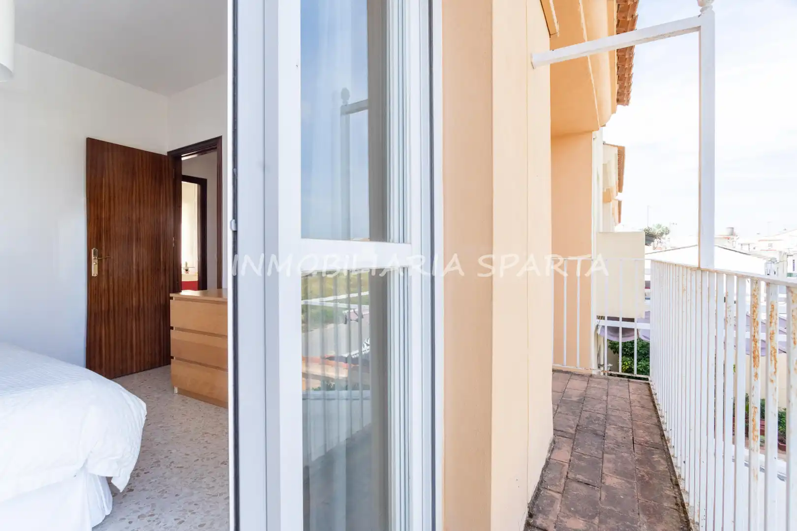 Balcony of Detached homes for sale in Bollullos de la Mitación  with Air Conditioner, Terrace and Oven