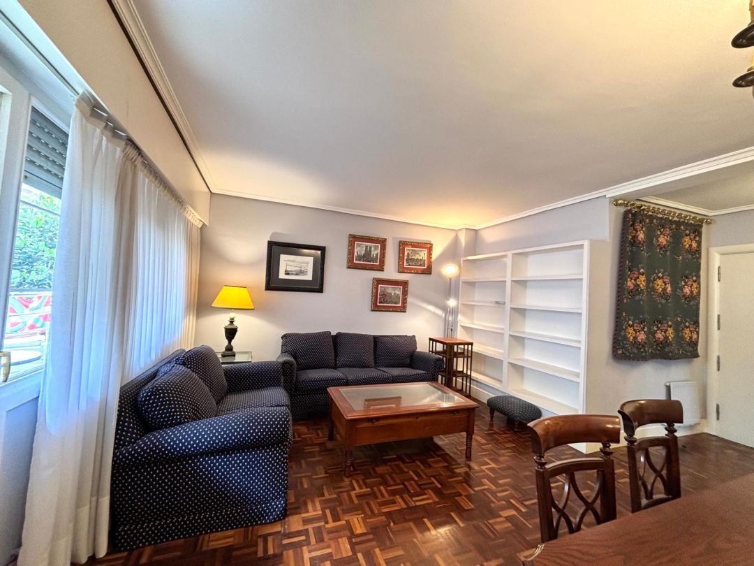 Sala d'estar de Pis en venda en Sopelana amb Calefacció i Terrassa