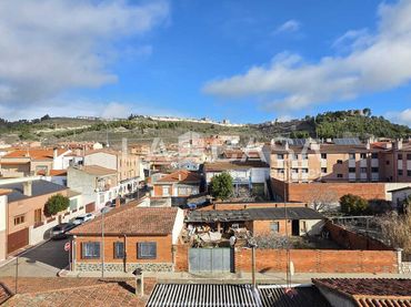 Pis amb balcó en venda a Plaza Toros 2