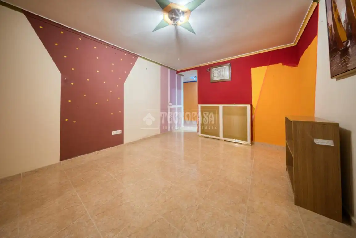Casa adosada en venta en Venta de Baños