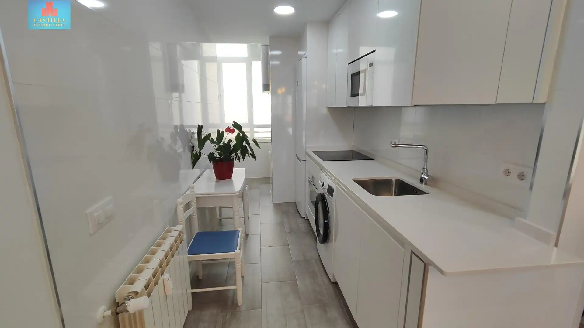 Cocina de Piso en venta en Ávila con Calefacción, Jardín privado y Terraza