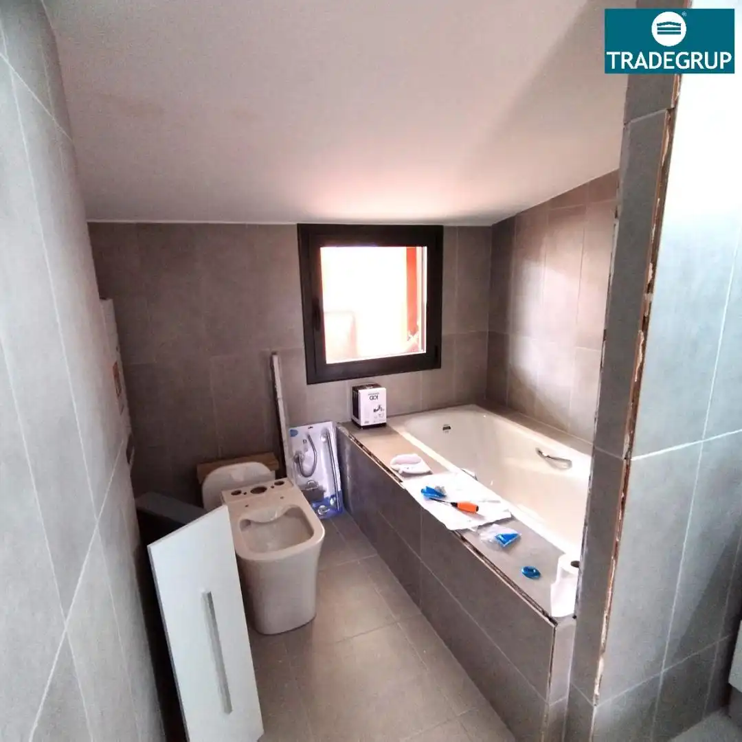 Baño de Piso en venta en Igualada con Calefacción, Terraza y Amueblado
