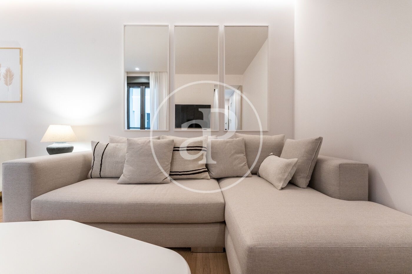 Living room of Flat to rent in  Madrid Capital  with Air Conditioner, Heating and Terrace