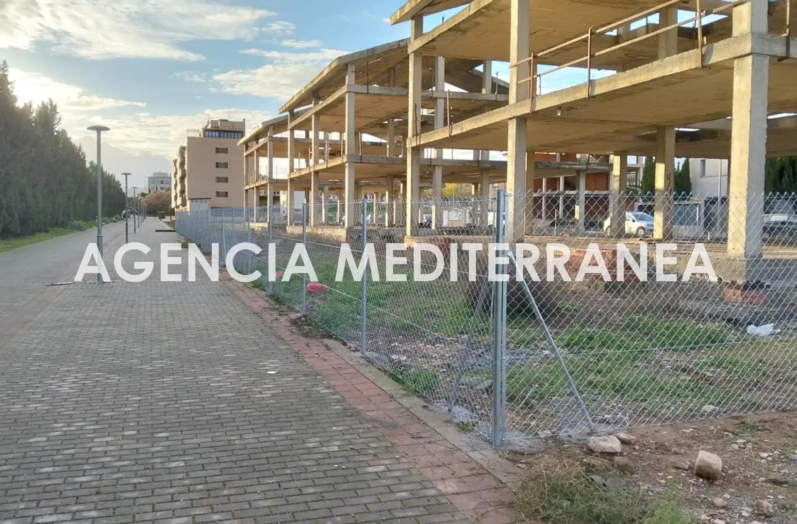 Terreno residenziale in vendita a Calle Enrique Tierno Galván