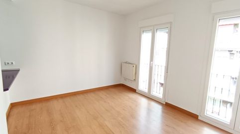 Photo 2 of Flat for rent in Calle del Labrador, Acacias, Madrid Capital