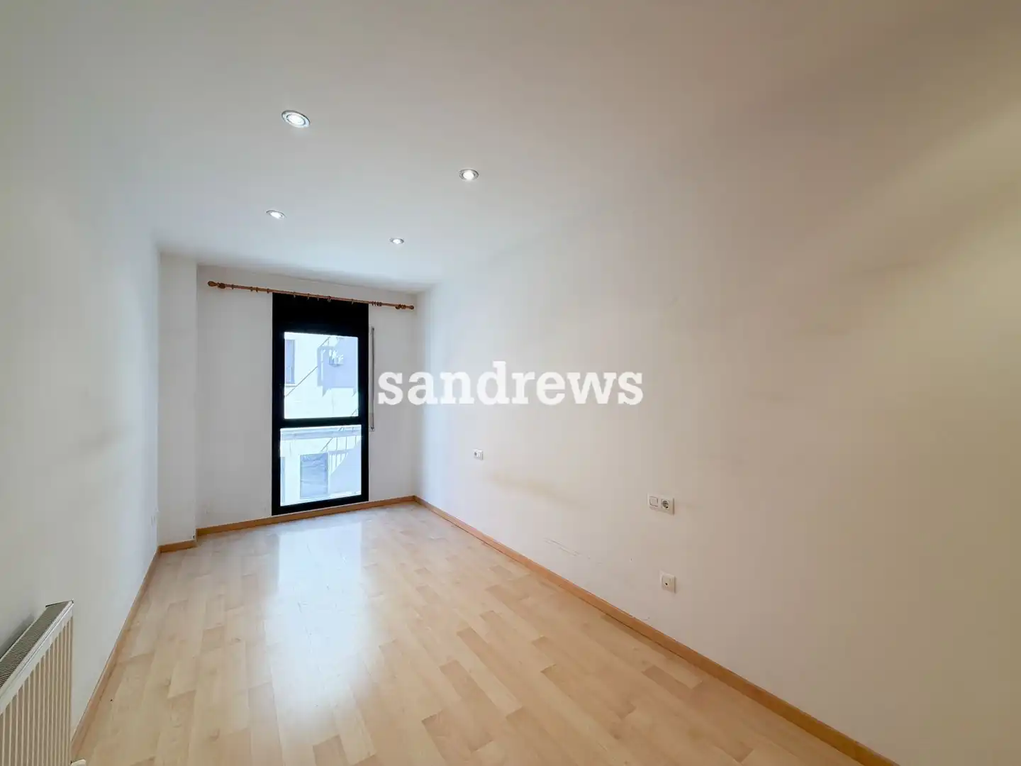 Bedroom of Flat for sale in Figueres  with Air Conditioner, Heating and Storage room
