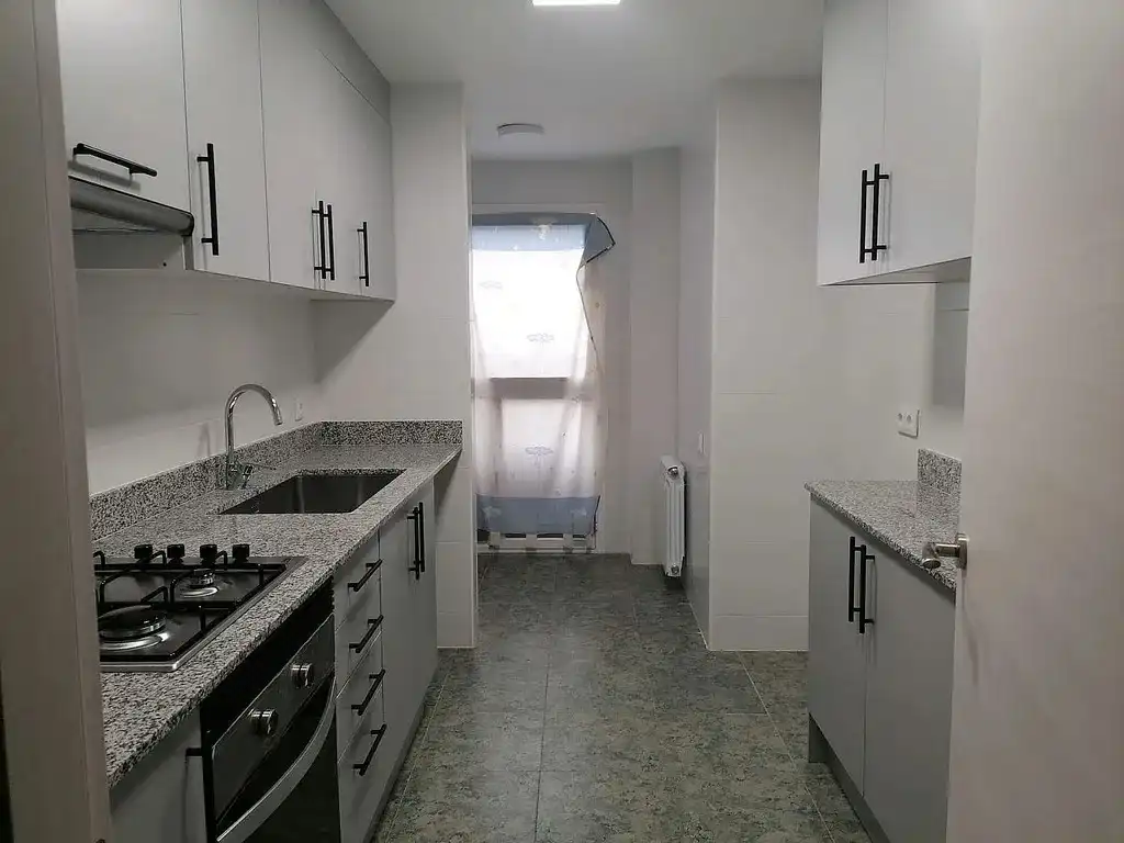 Cocina de Piso en venta en Canovelles con Calefacción