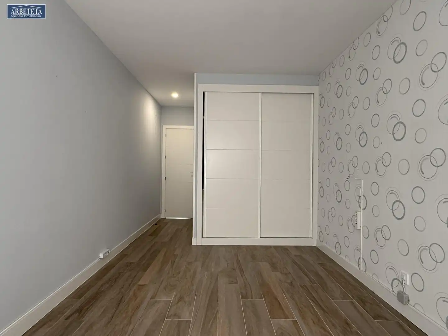 Habitación de Piso en venta en Guadalajara con Calefacción y Balcón