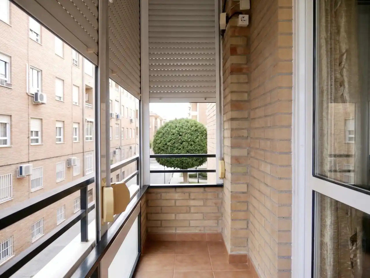 Balcony of Flat for sale in La Rinconada  with Air Conditioner, Parquet flooring and Terrace