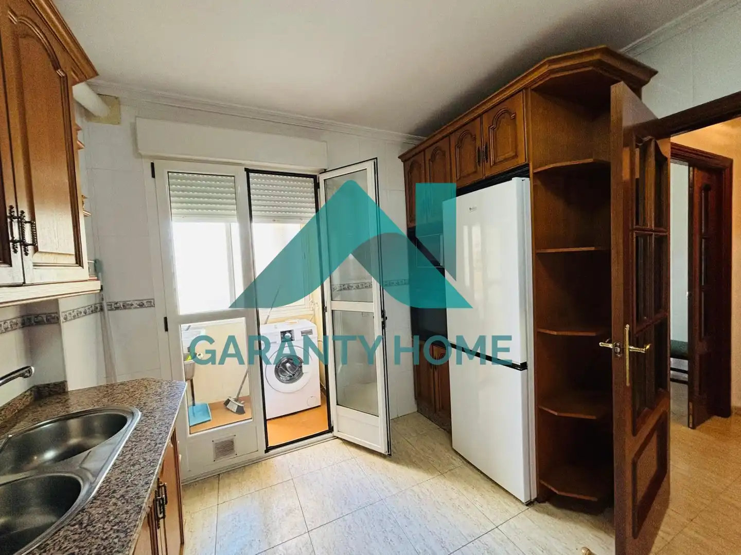 Kitchen of Flat for rent in Cáceres  with Air Conditioner, Heating and Terrace