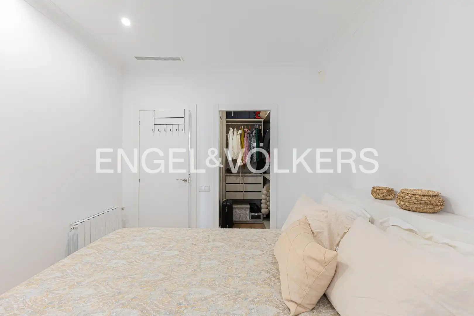 Habitación de Piso en venta en Barcelona con Calefacción, Parquet y Balcón
