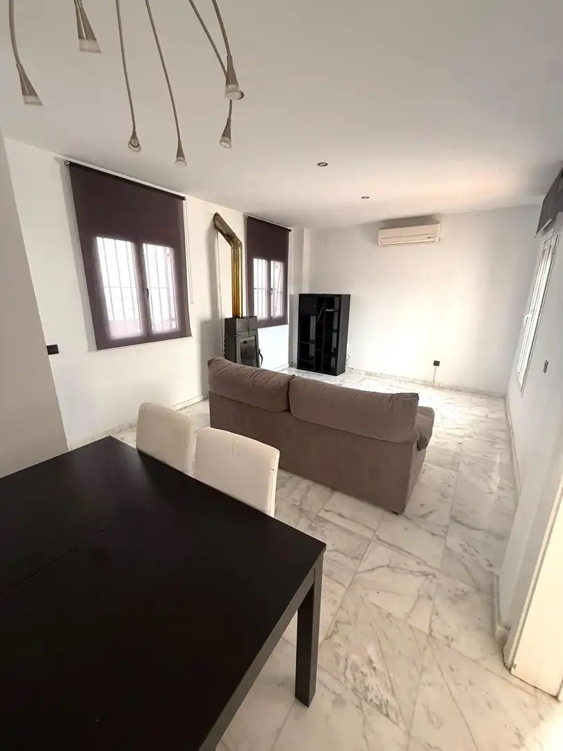 Sala de estar de Casa o chalet en venta en Burguillos con Aire acondicionado, Terraza y Piscina