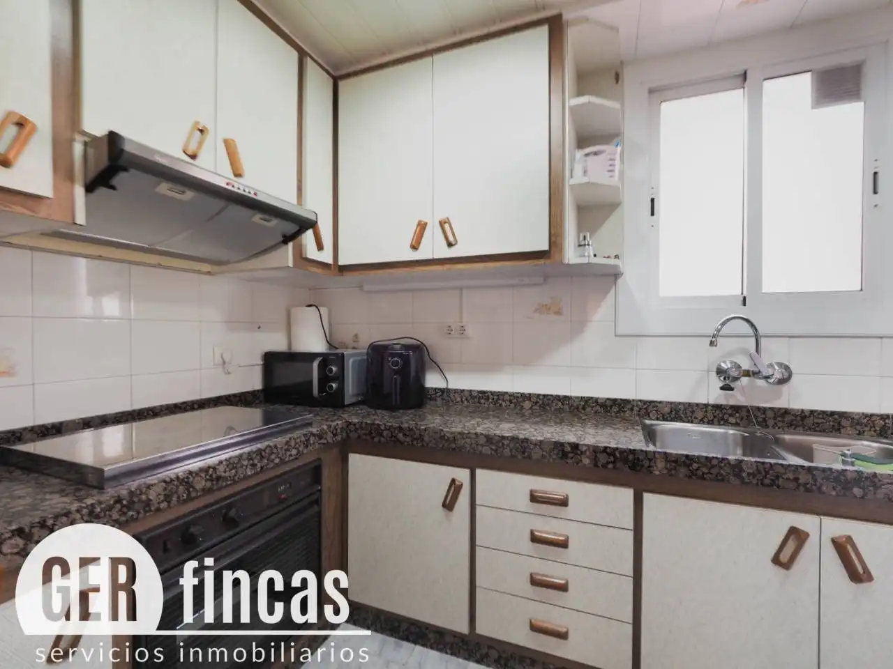 Kitchen of Flat for sale in Sud