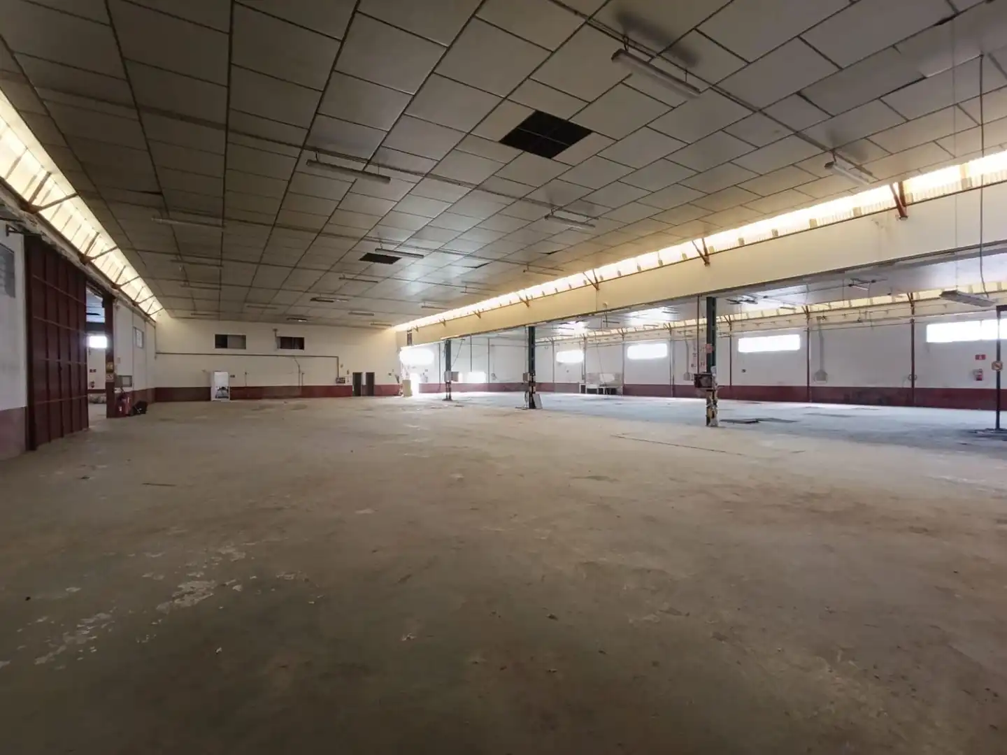 Nave industrial de alquiler en Murcia