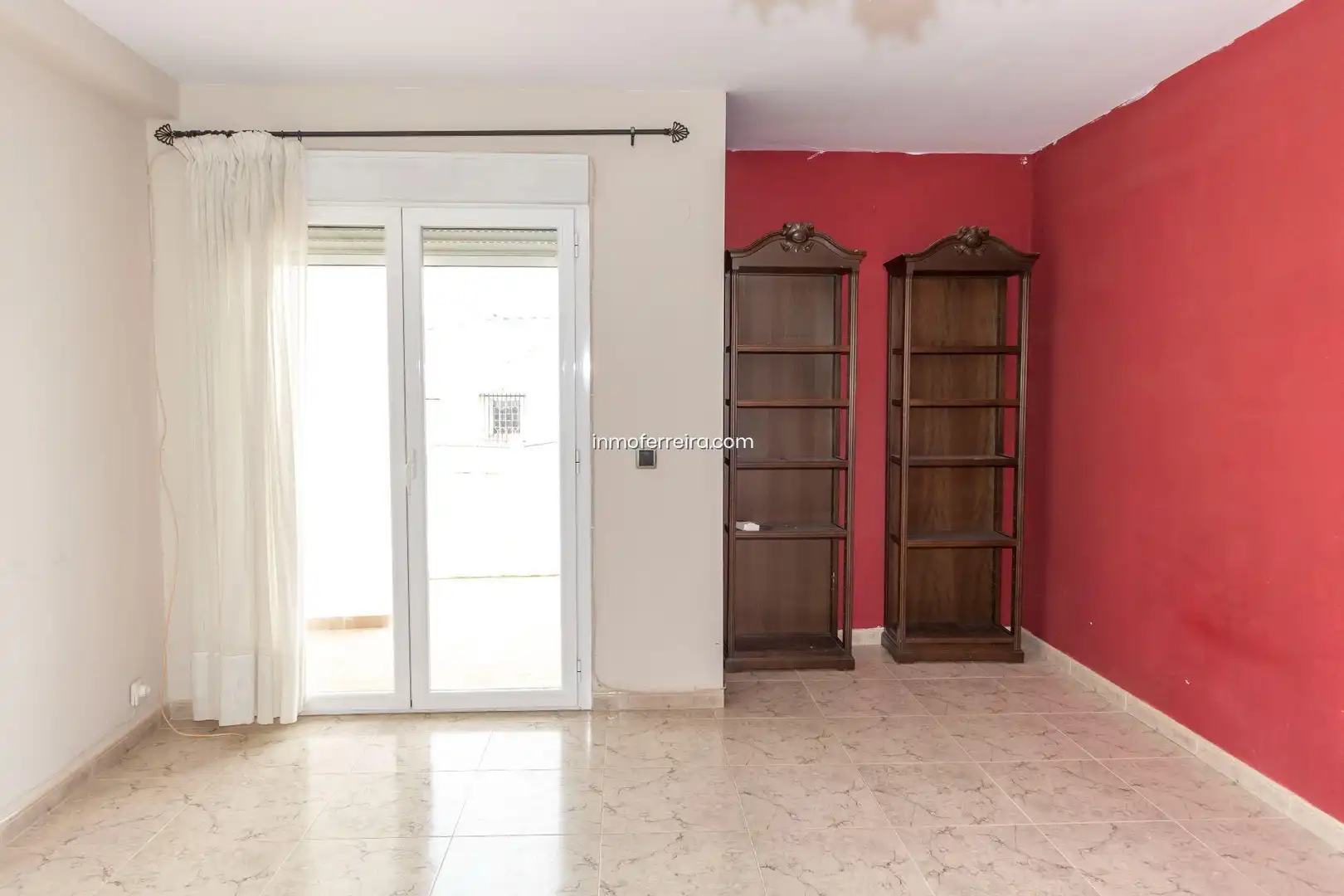 Houses for sale in Darro  with Storage room