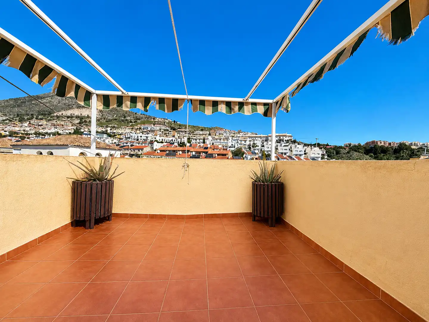 Penthouse with pool for sale in Calle Gema, imagen 2