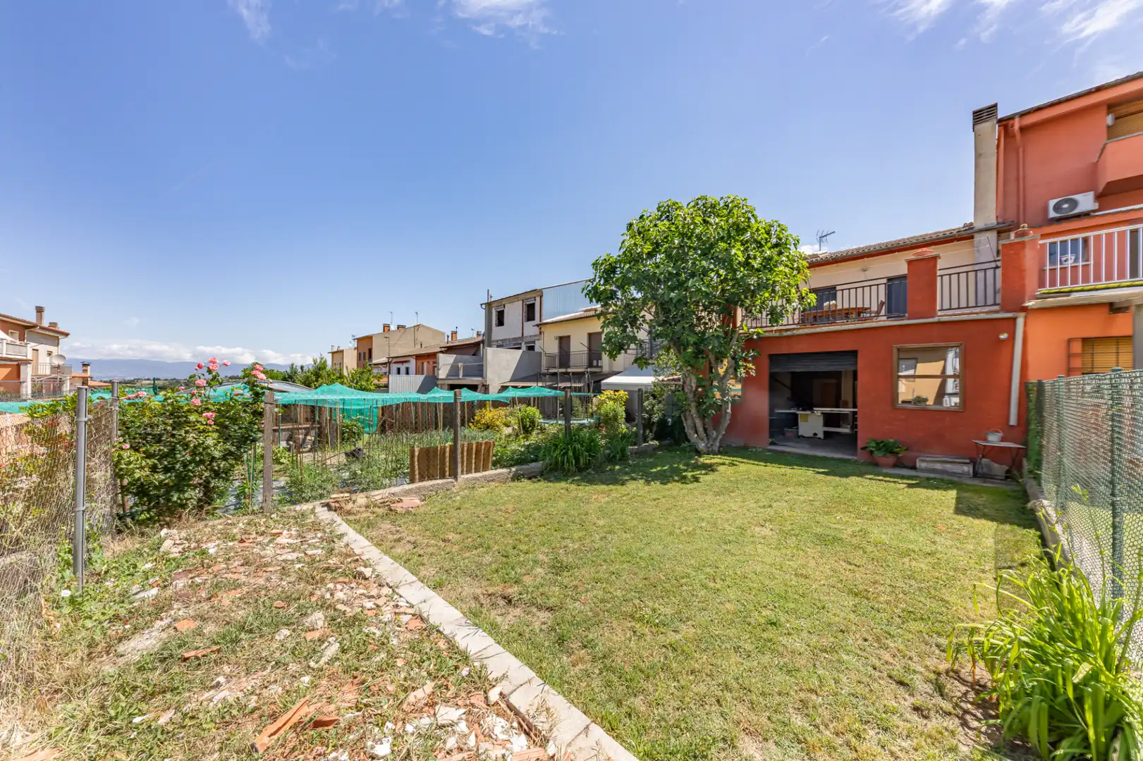 Casa adosada en venda en Santa Eugènia de Berga amb Calefacció, Jardí privat i Terrassa