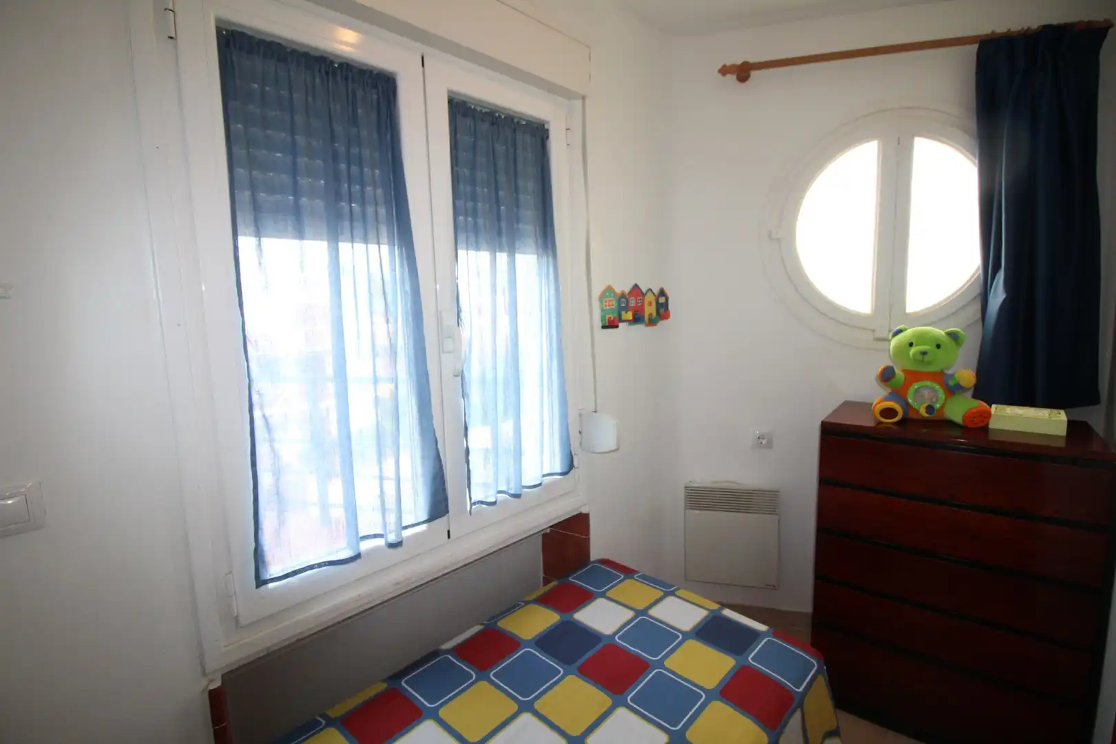 Dormitori de Casa o xalet en venda en Llançà amb Calefacció, Terrassa i Traster