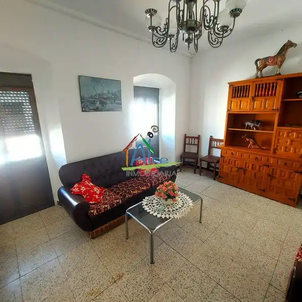 Sala de estar de Casa adosada en venta en Cala con Terraza, Trastero y Amueblado