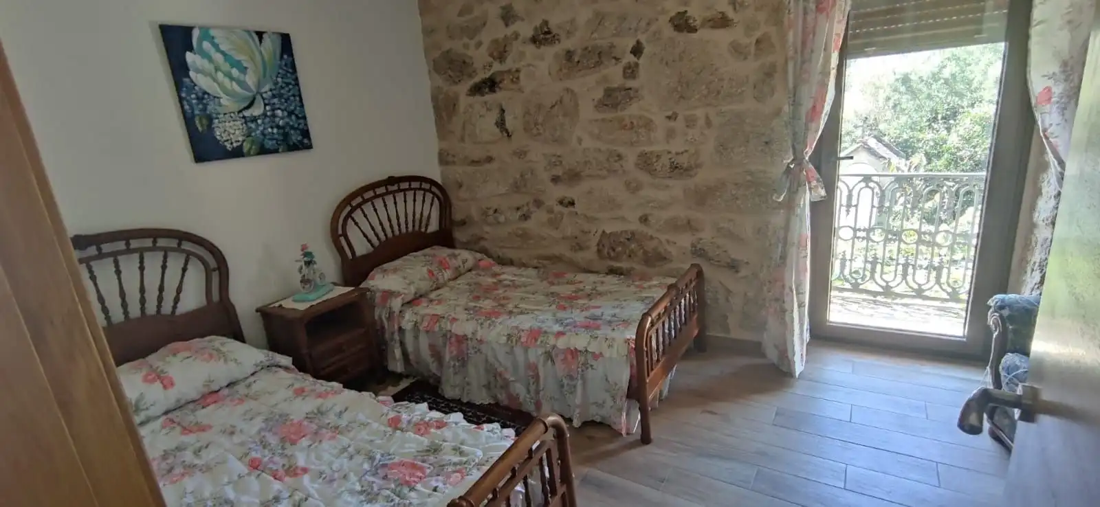 Dormitori de Casa o xalet en venda en Crecente amb Jardí privat i Moblat