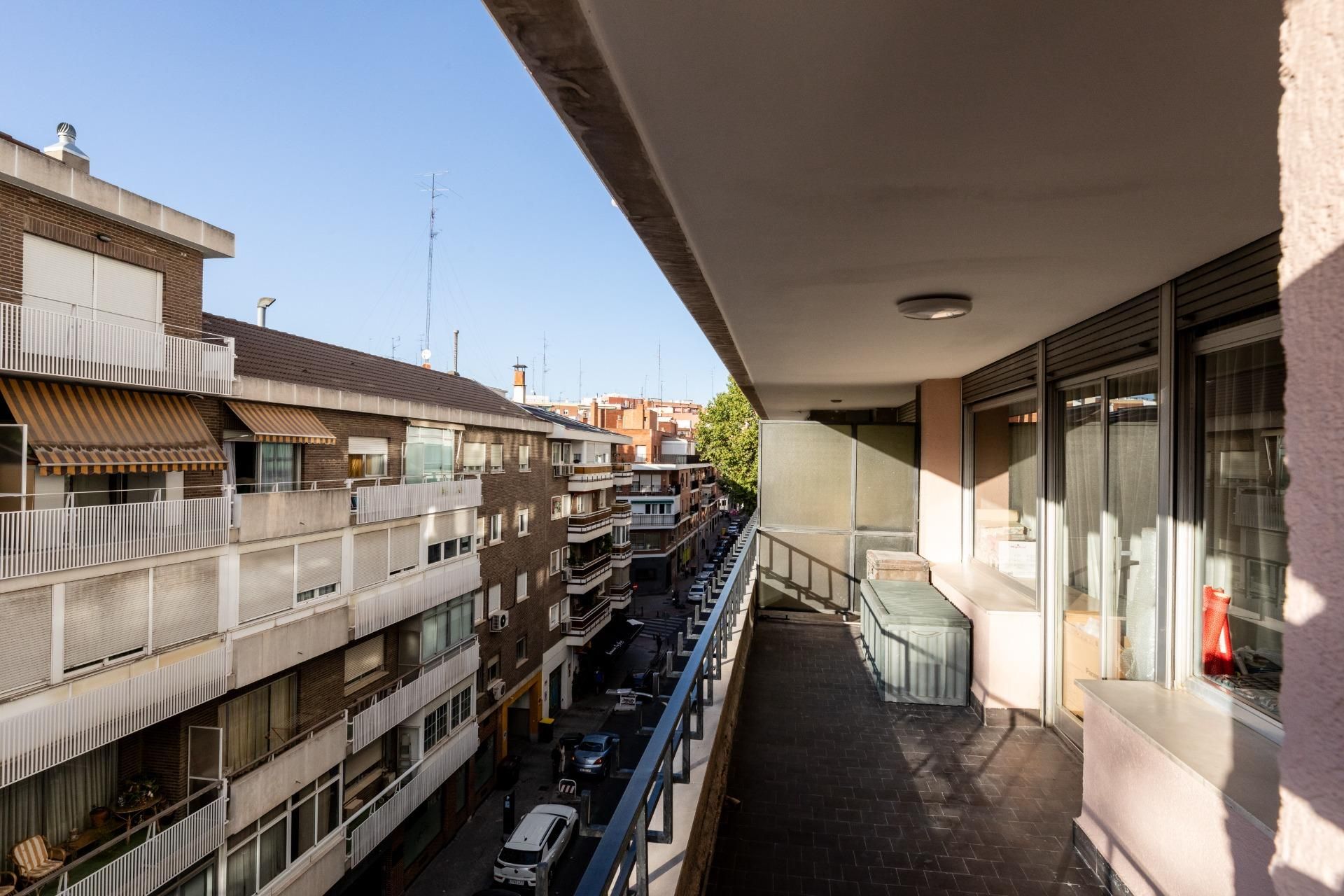 Exterior view of Flat for sale in  Madrid Capital  with Heating and Terrace