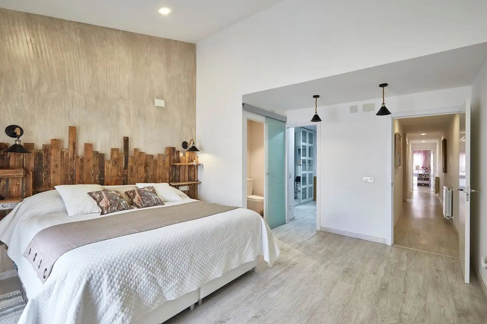 Habitación de Casa adosada en venta en Terrassa con Aire acondicionado, Calefacción y Parquet