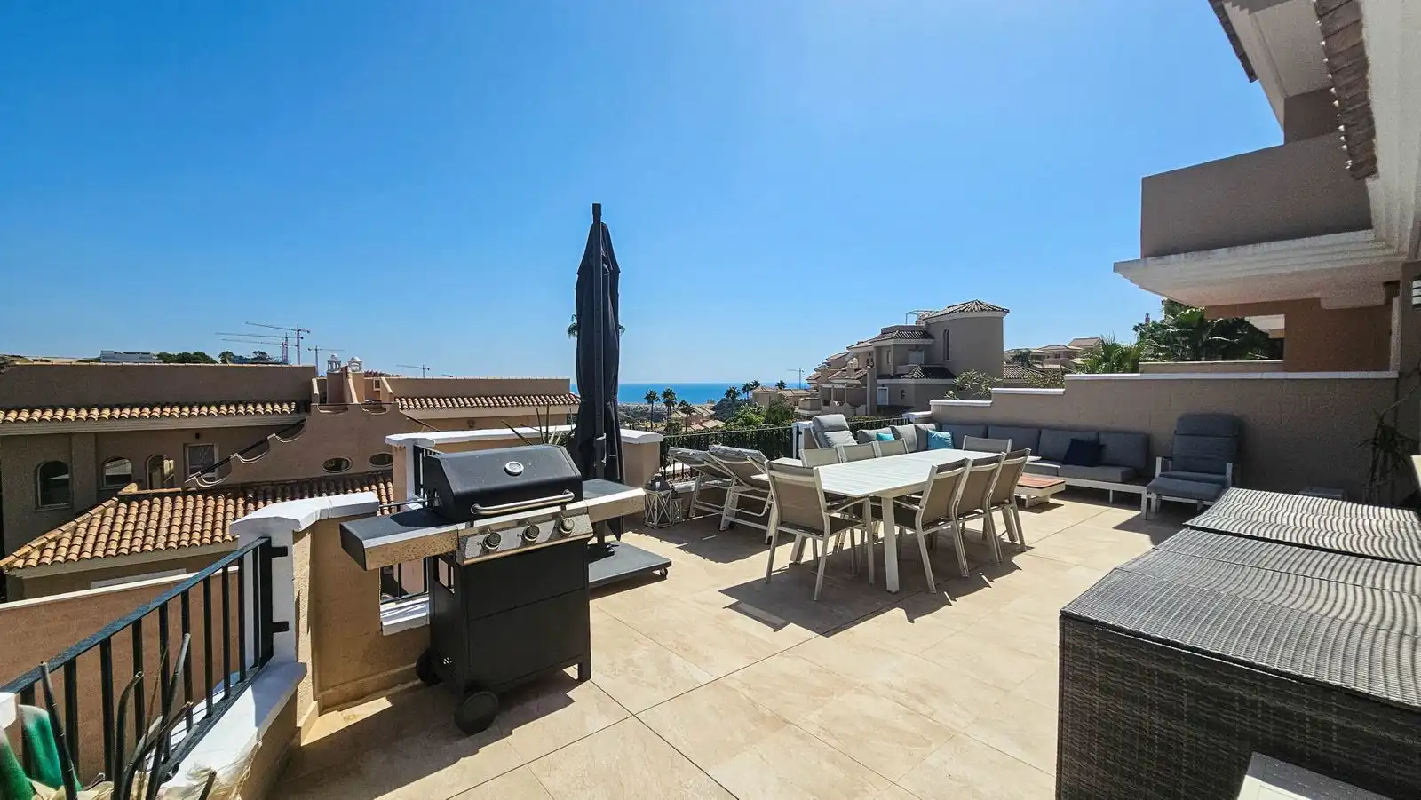 Terraza de Casa adosada en venta en Manilva con Aire acondicionado, Piscina y Amueblado