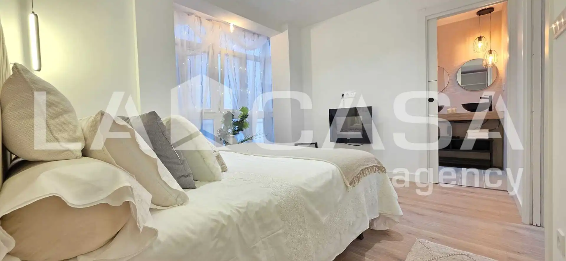 Habitación de Piso en venta en Valladolid con Calefacción y Balcón