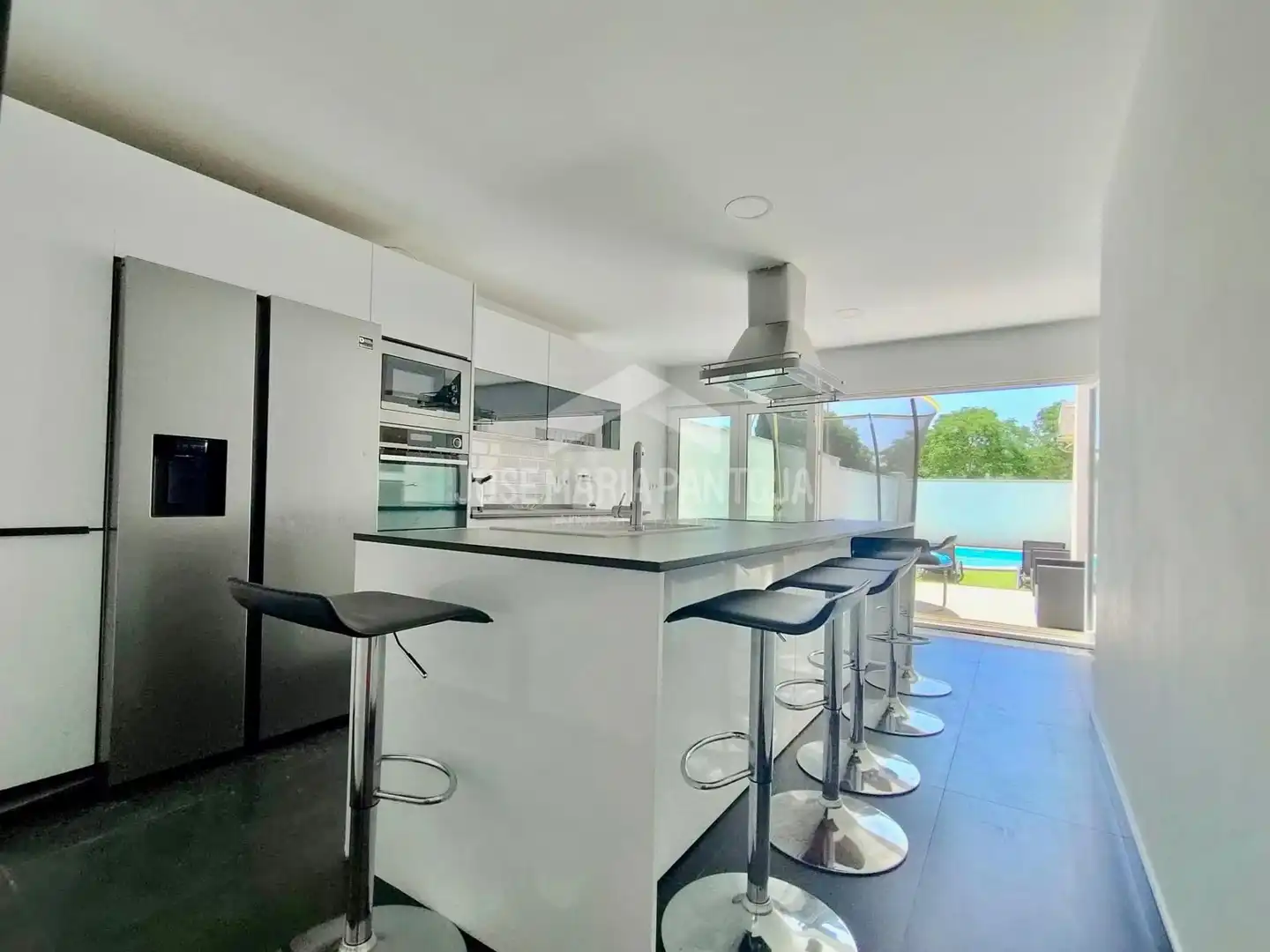 Cocina de Casa adosada en venta en Jerez de la Frontera con Aire acondicionado, Calefacción y Jardín privado