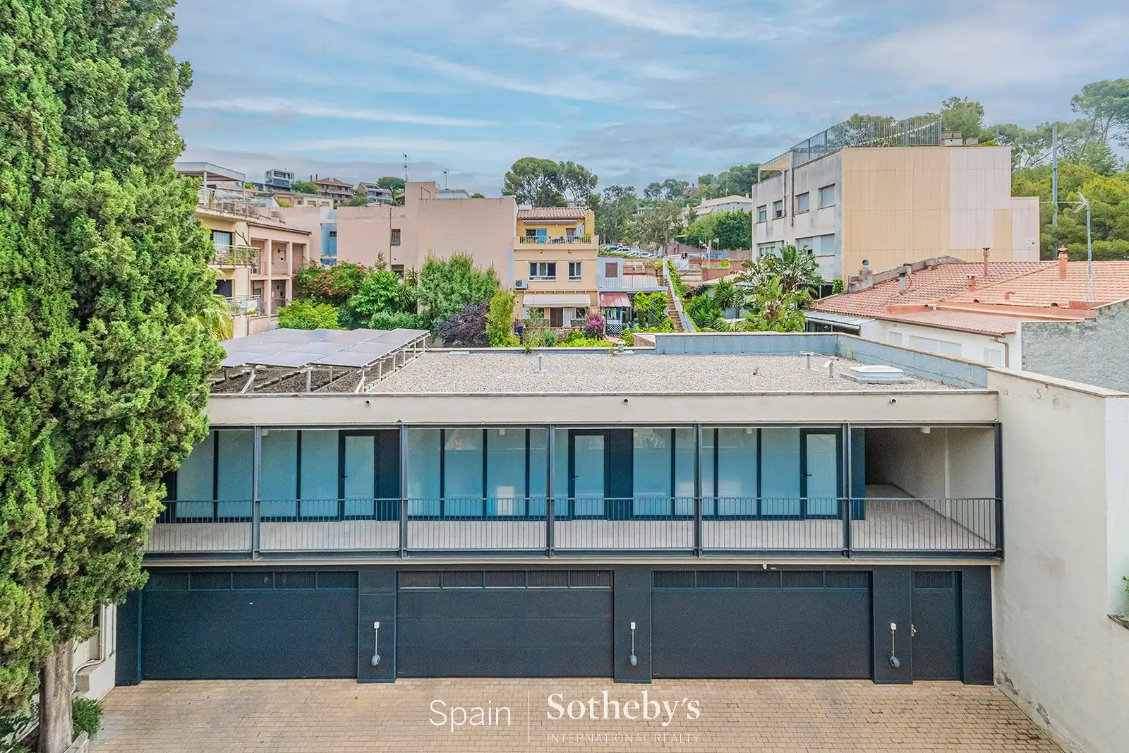 Vista exterior de Ático en venta en Sant Just Desvern con Aire acondicionado, Terraza y Trastero