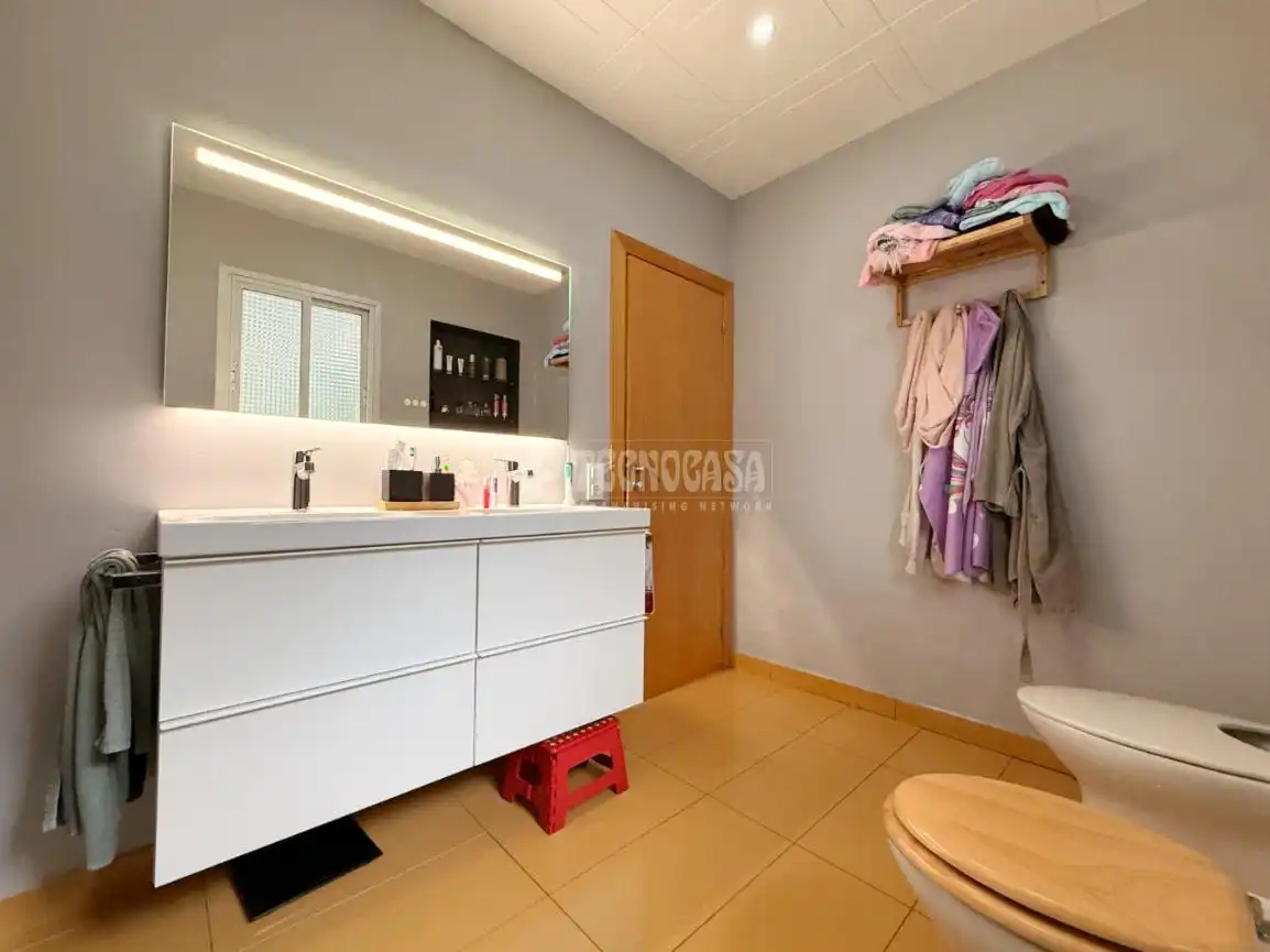 Casa con terraza en venta en Cervelló, imagen 8