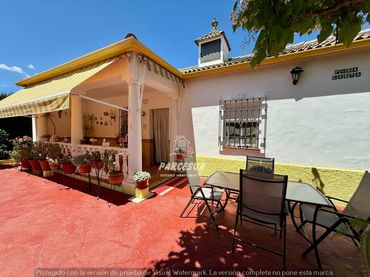 Casa con piscina in vendita a Periurbano Oeste - Sierra