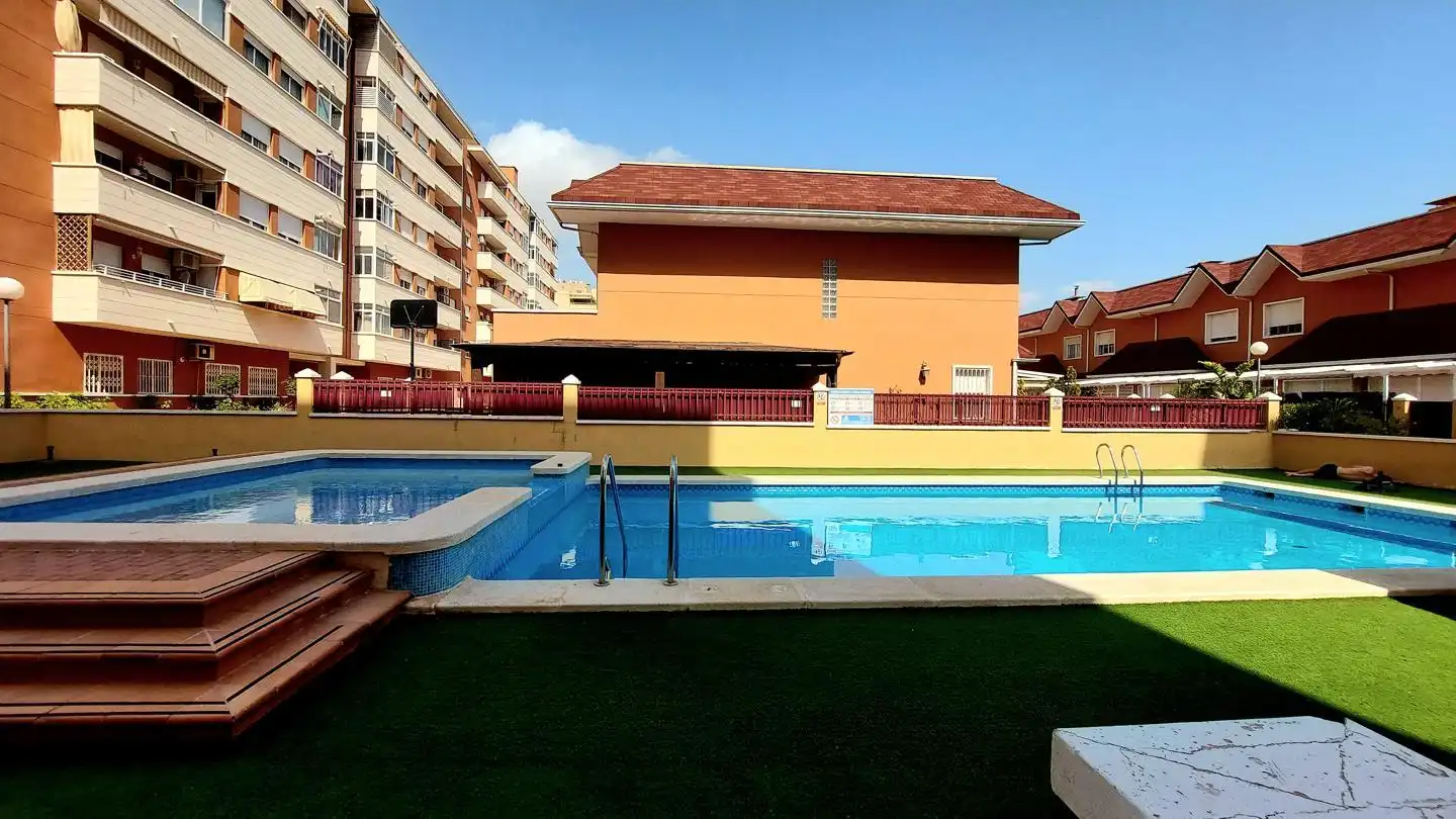 Schwimmbecken von Wohnung zum Verkauf in Elche / Elx mit Klimaanlage, Balkon und Gemeinschaftspool