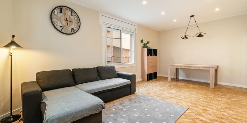 Sala d'estar de Pis en venda en Montcada i Reixac