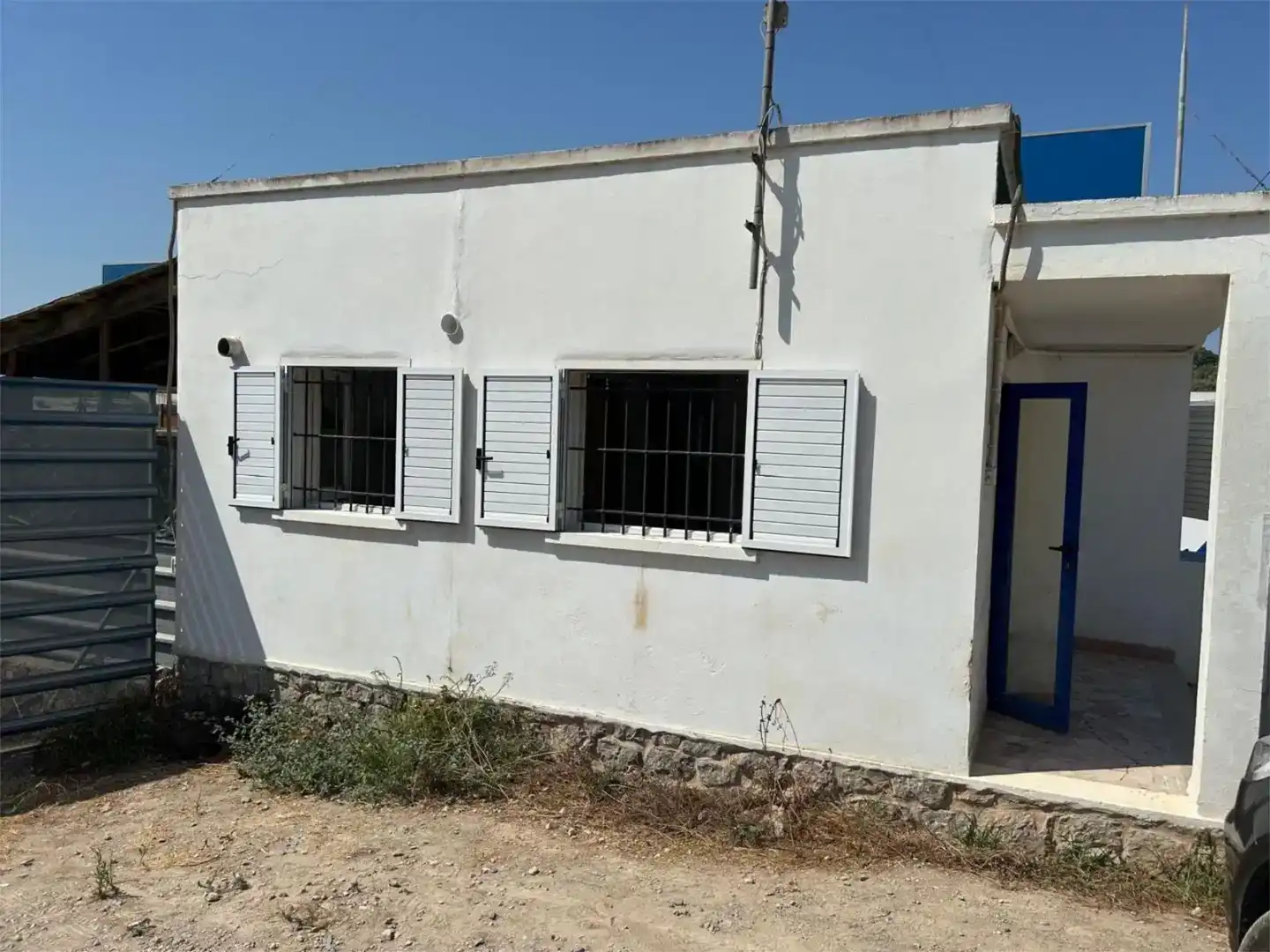 Vista exterior de Casa o xalet en venda en Santa Eulària des Riu amb Piscina