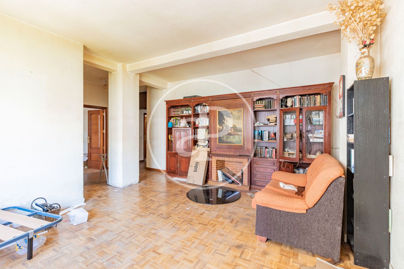 Living room of Flat for sale in  Madrid Capital  with Heating, Private garden and Terrace