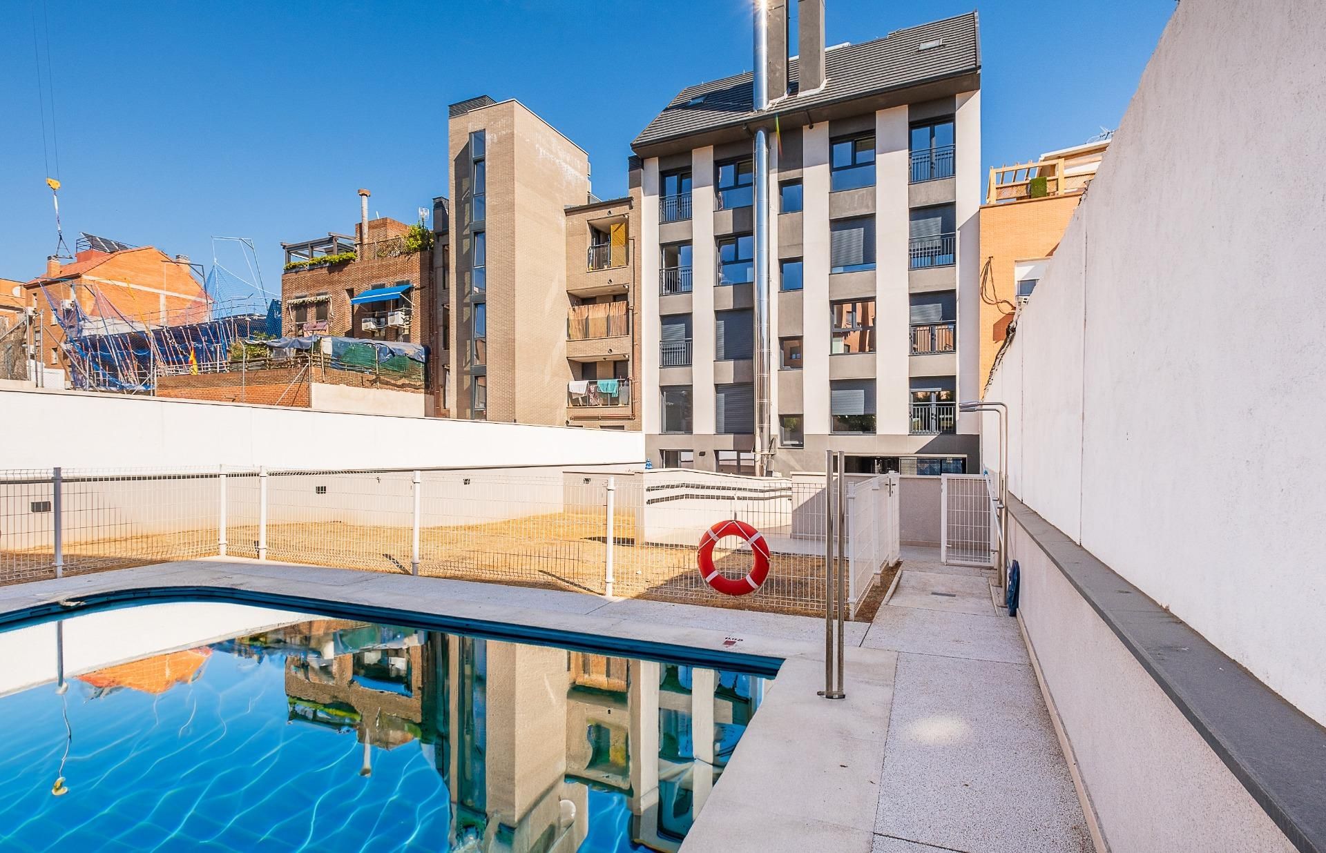 Piscina de Àtic en venda en  Madrid Capital amb Aire condicionat, Calefacció i Terrassa