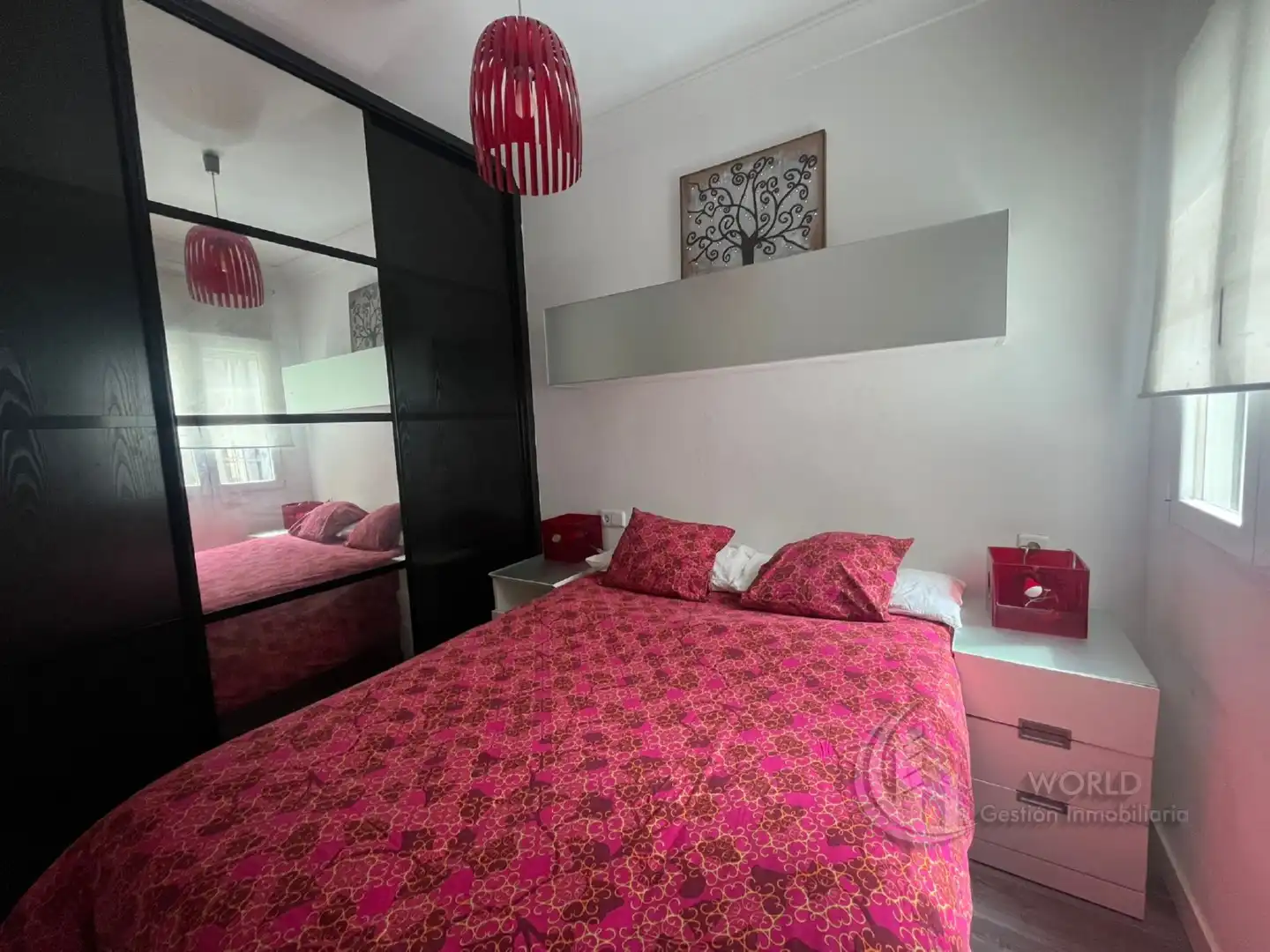Schlafzimmer von Wohnung zur Miete in Madrid mit Klimaanlage, Heizung und Möbliert