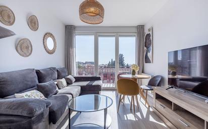Living room of Flat for sale in  Granada Capital  with Air Conditioner, Heating and Terrace