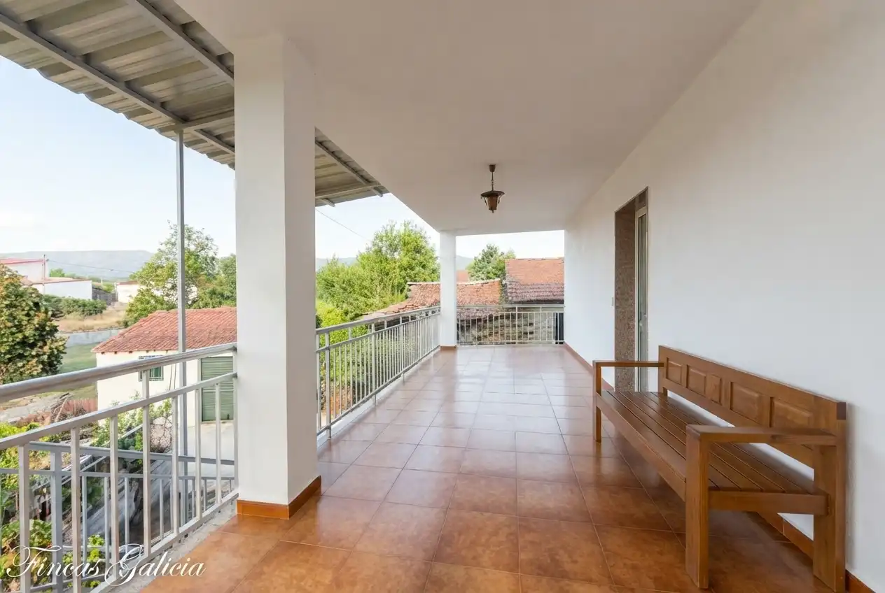 House with terrace for sale in Castrelo do Val, imagen 2